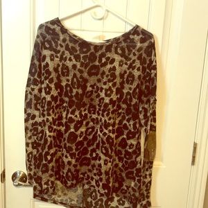 XL leopard sweater with detail on elbows